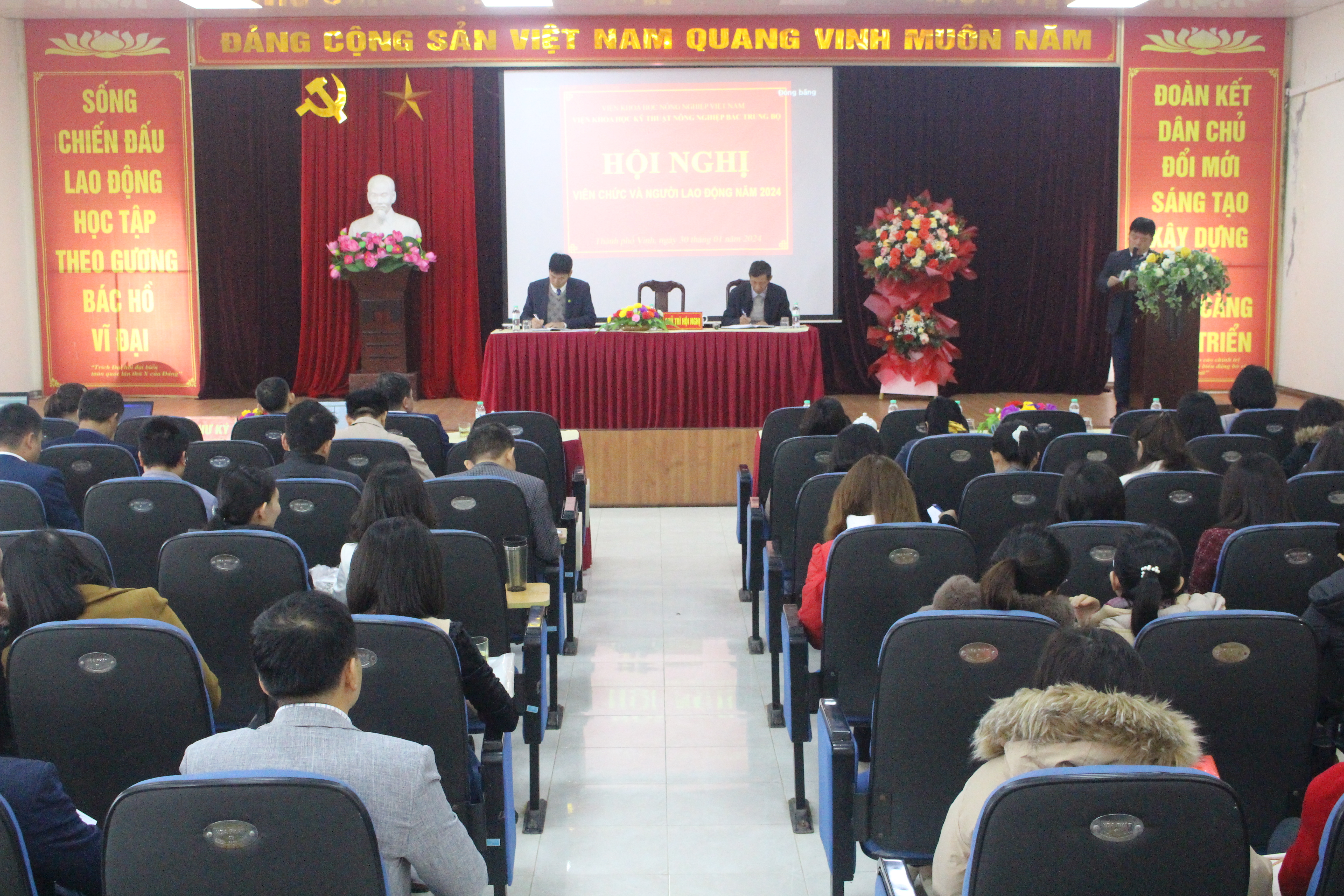 Xem chi tiết